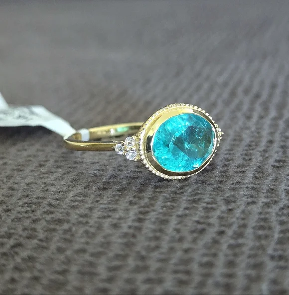 Shivam Green💚 Quartz Ellipse Ring💍 - NWT - Picture 2 of 16